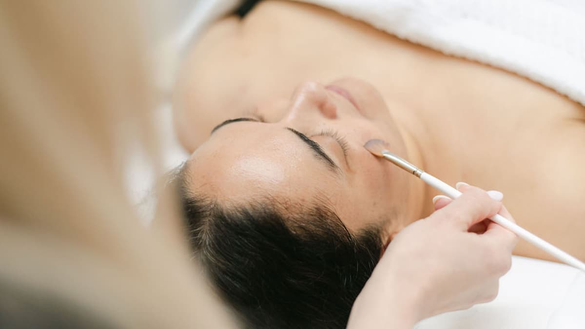 patient-skin-treatment-brush