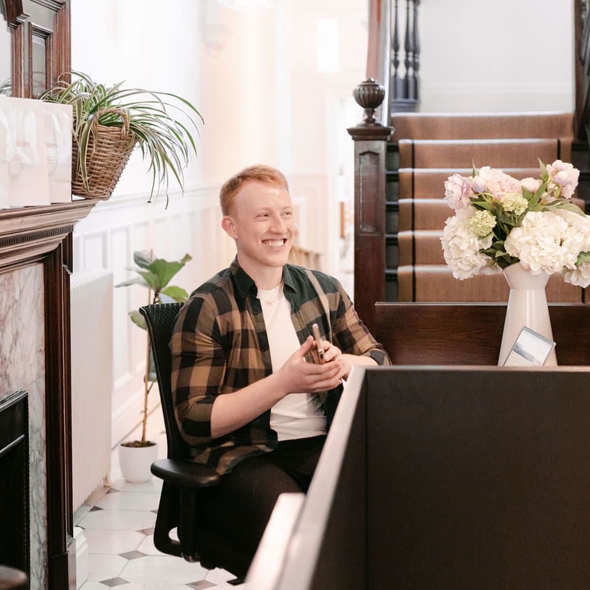 reception-flowers-checks