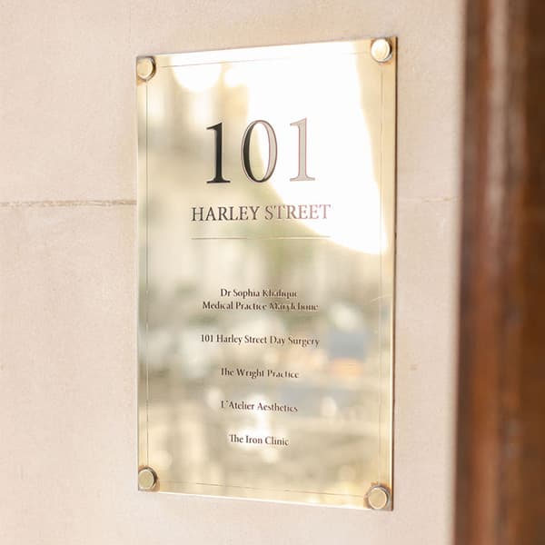 101-Harley-street-brass-plate
